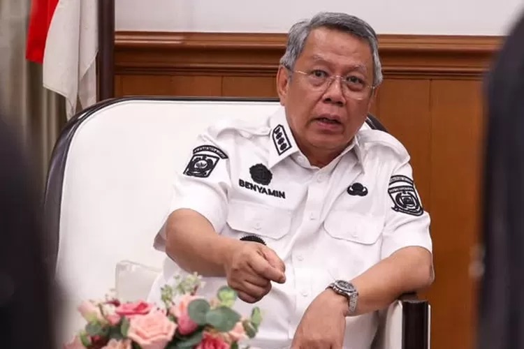 Aksi Buang Sampah Mahasiswa UMJ, Benyamin Davnie Jadi Sorotan